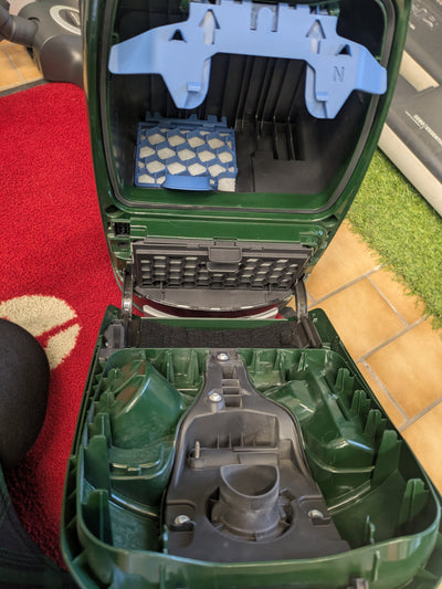 *MIELE FLOOR MODEL SALE*