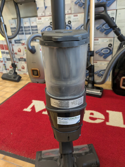 *MIELE FLOOR MODEL SALE*